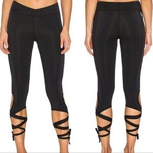 Free people movement turnout tie leggings small